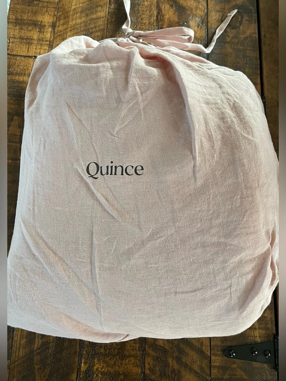 Quince nwot european